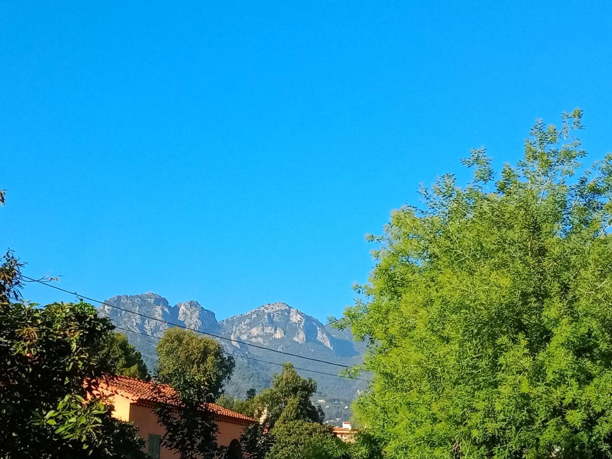 Appartement Au Calme Menton Extérieur photo